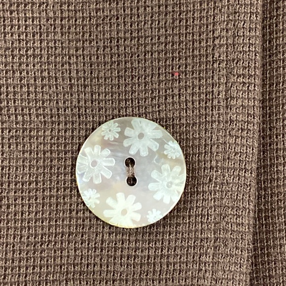 Chalet Fine Waffle-Knit Tunic Asymmetrical Hem Brown Large Button Details Size L - Picture 5 of 9